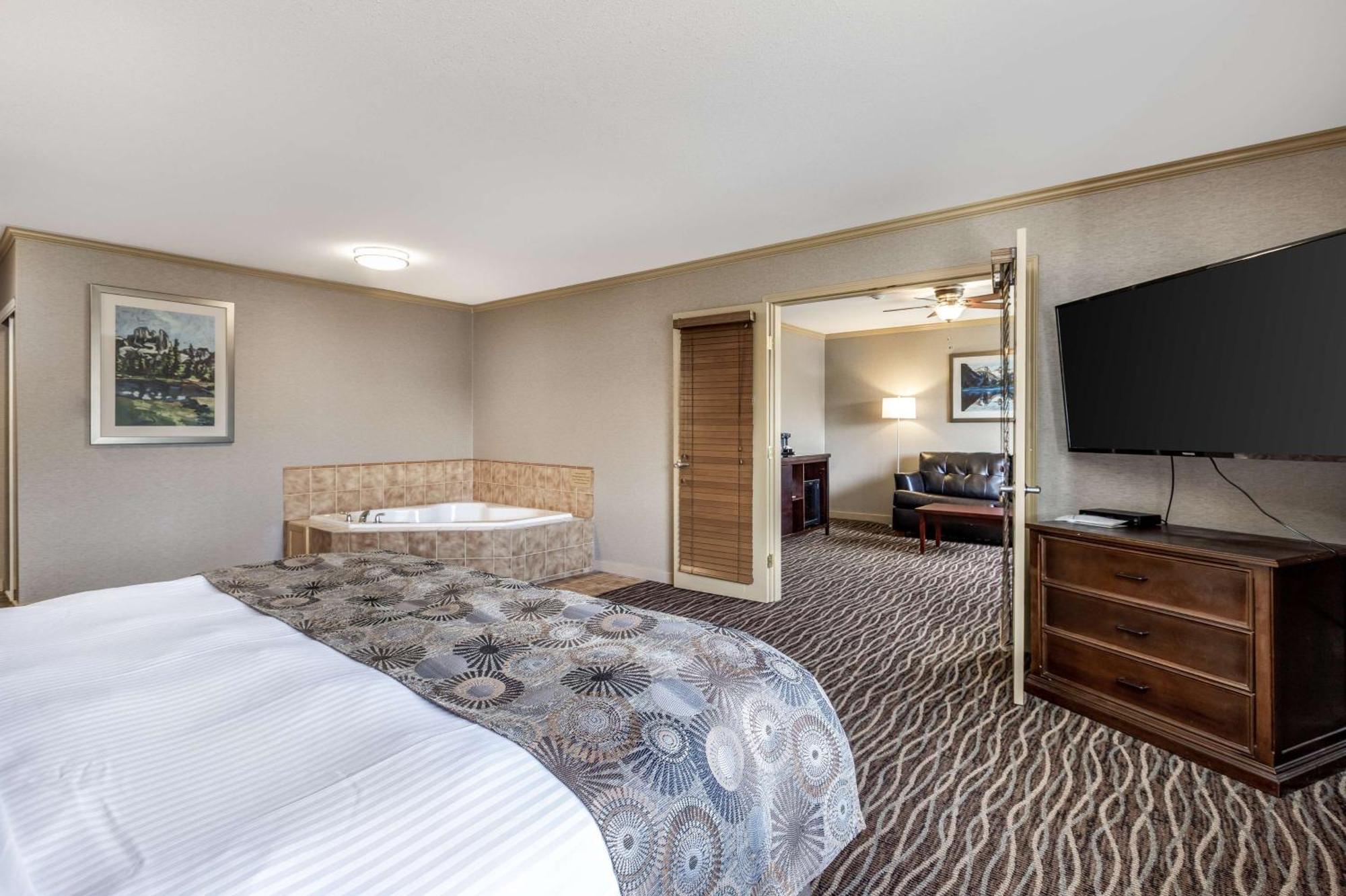 Prestige Radium Hot Springs Resort, Worldhotels Crafted Exterior foto